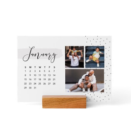 Personalized easel calendars