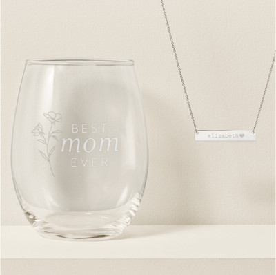 Personalized Eyeglasses with Custom Engraving: A Unique Holiday Gift Idea