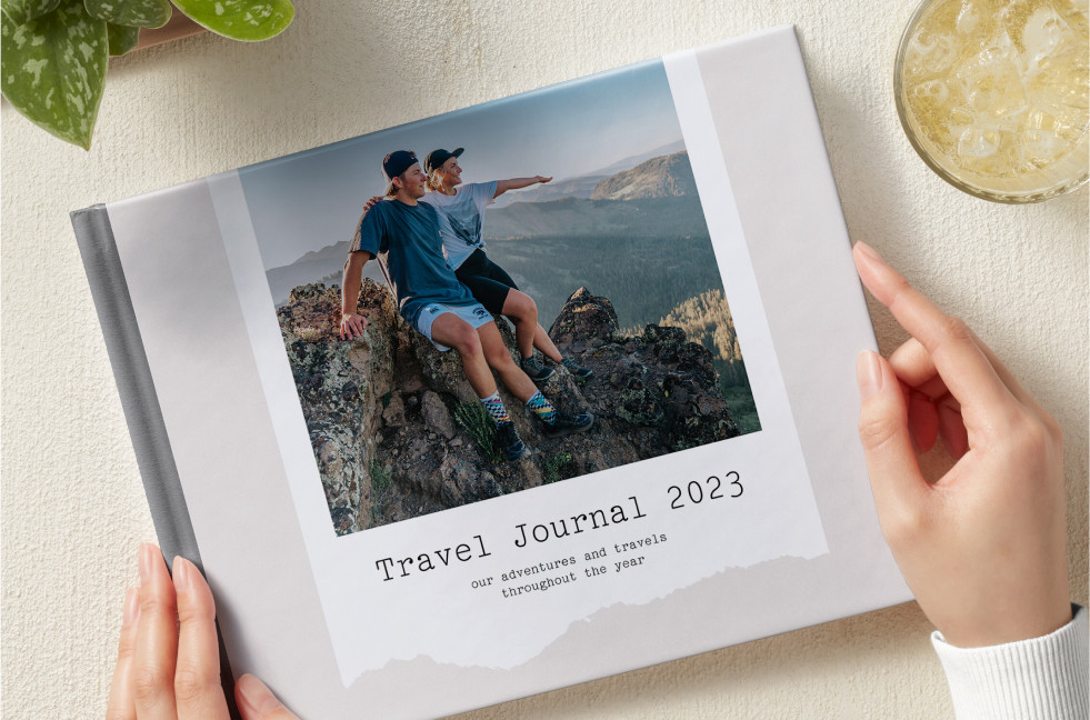 Travel Together, Stay Together. Travel Journal Couples Edition [Book]